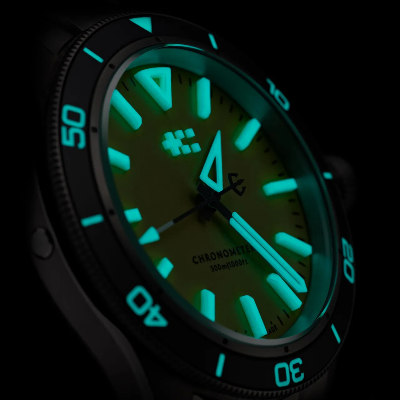 Christopher Ward C60 Trident Lumière Limited Edition Yellow C6041C3H31T0KY0B0 detay görseli 3