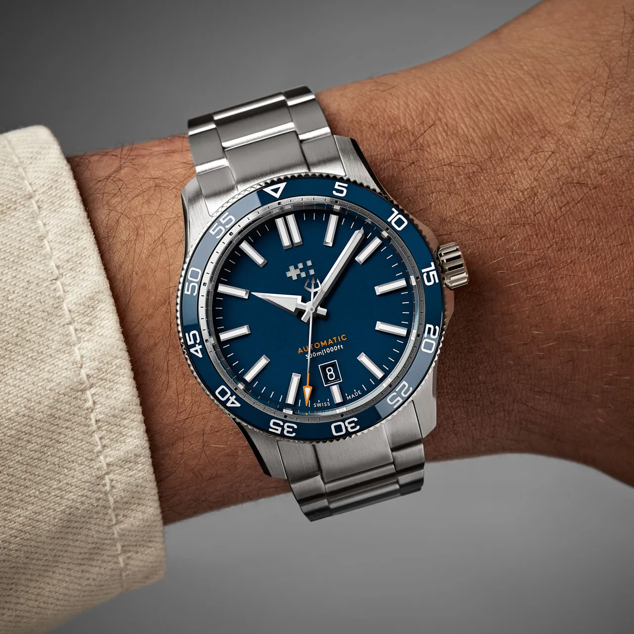 Christopher Ward C60 Trident Pro 300 Otomatik Mavi C6042ADA31S0BB1B0 detay görseli 1