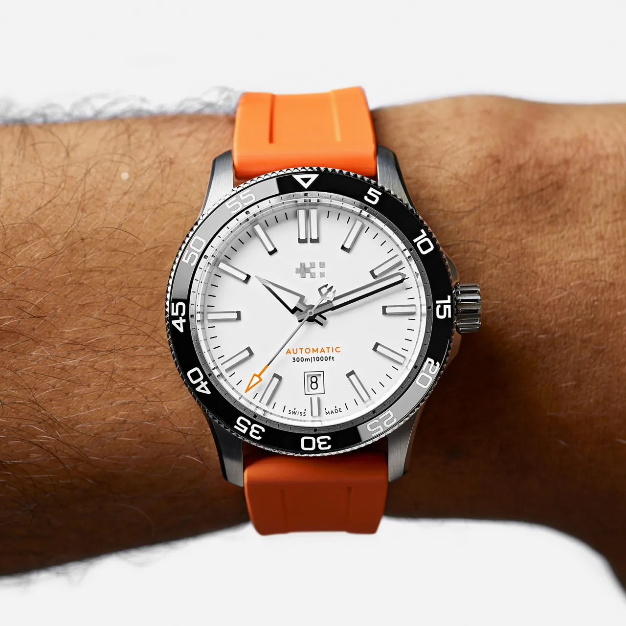 Christopher Ward C60 Trident Pro 300 Otomatik Beyaz C6042ADA31S0KW1RO2 detay görseli 1