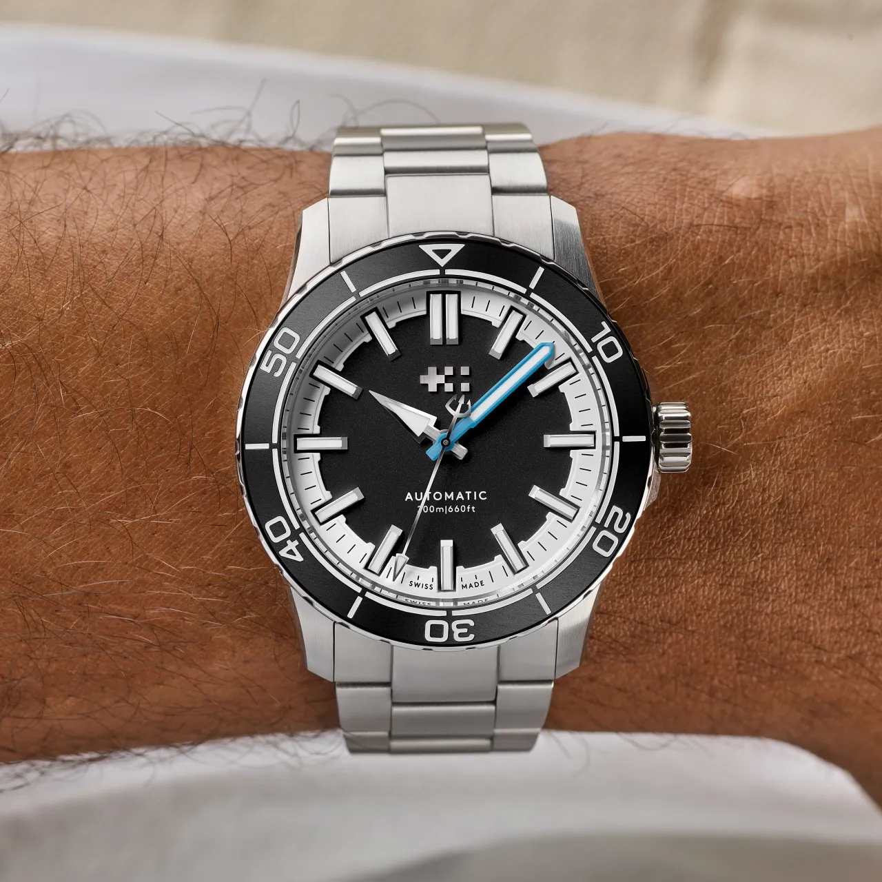 Christopher Ward C60 Trident Reef Otomatik Galaxea Black C6044A3H31S0KK0RO detay görseli 1