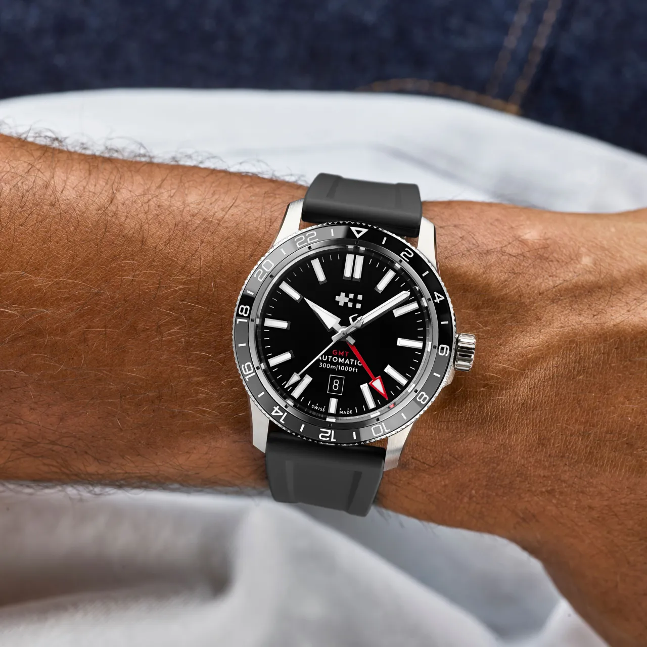 Christopher Ward C60 Trident GMT 300 Otomatik Siyah C6044AGM31S0KK0RK detay görseli 1