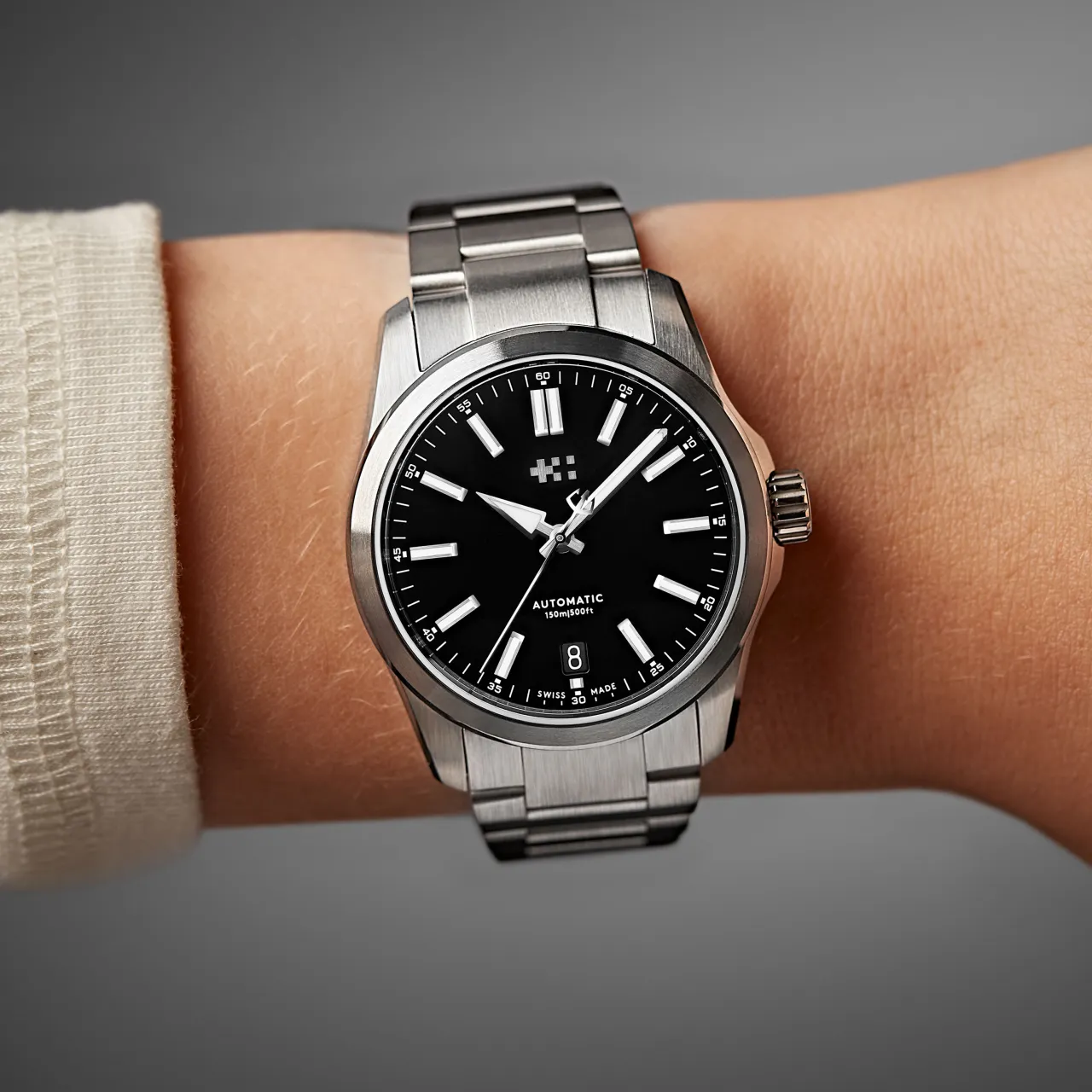 Christopher Ward C63 Sealander Automatic Black/Silver C6336ADA3S00K1B0 detay görseli 1