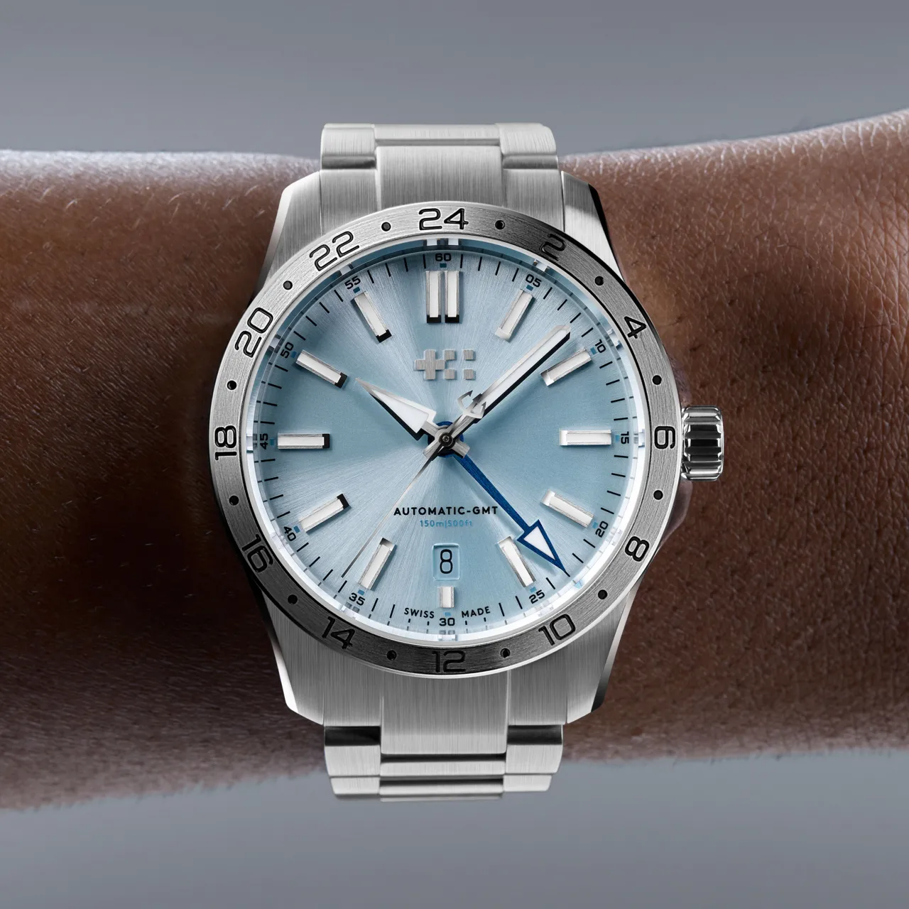 Christopher Ward C63 Sealander GMT Otomatik Air Blue C6339AGM3S00B5B0 detay görseli 1