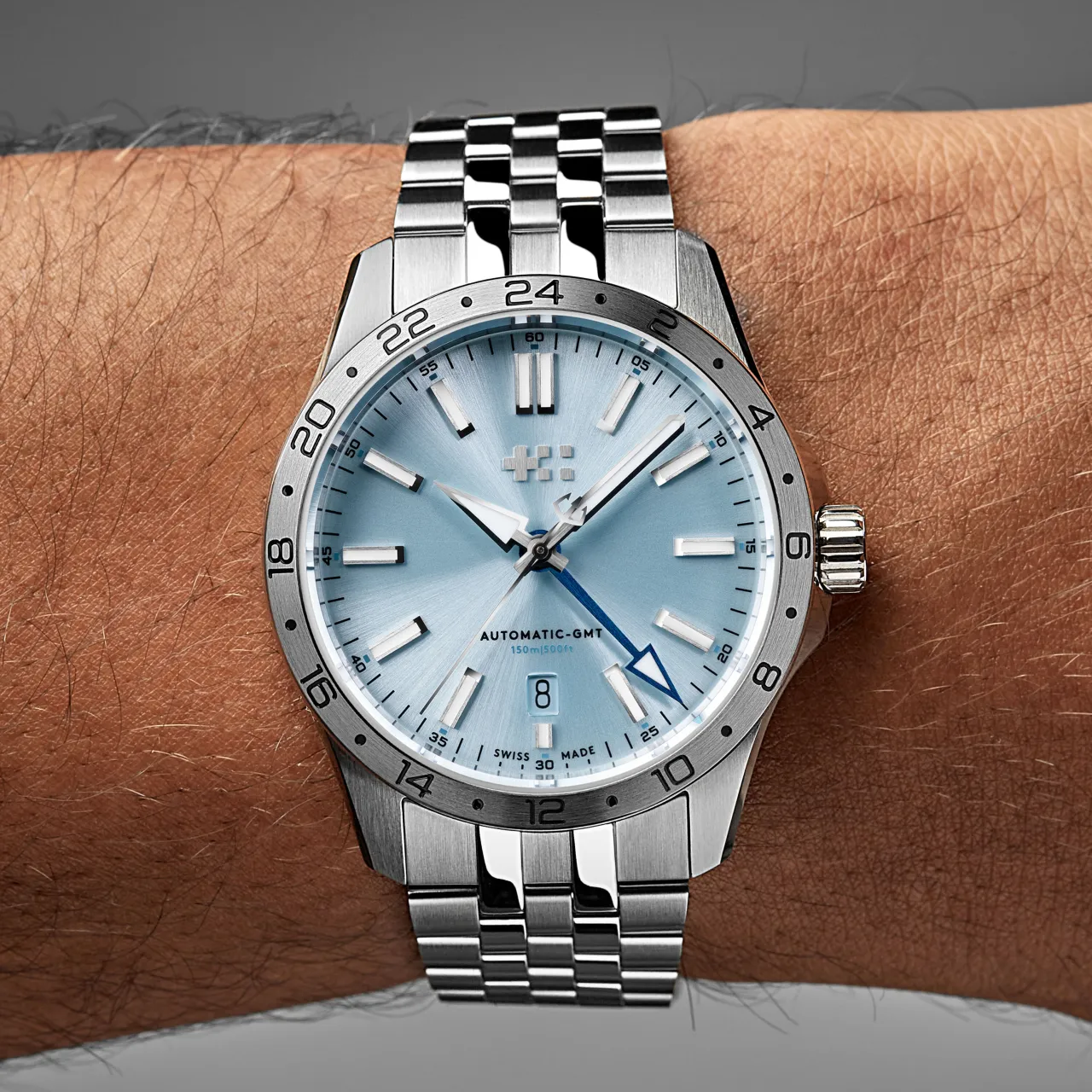 Christopher Ward C63 Sealander GMT Otomatik Air Blue C6339AGM3S00B5B1 detay görseli 1