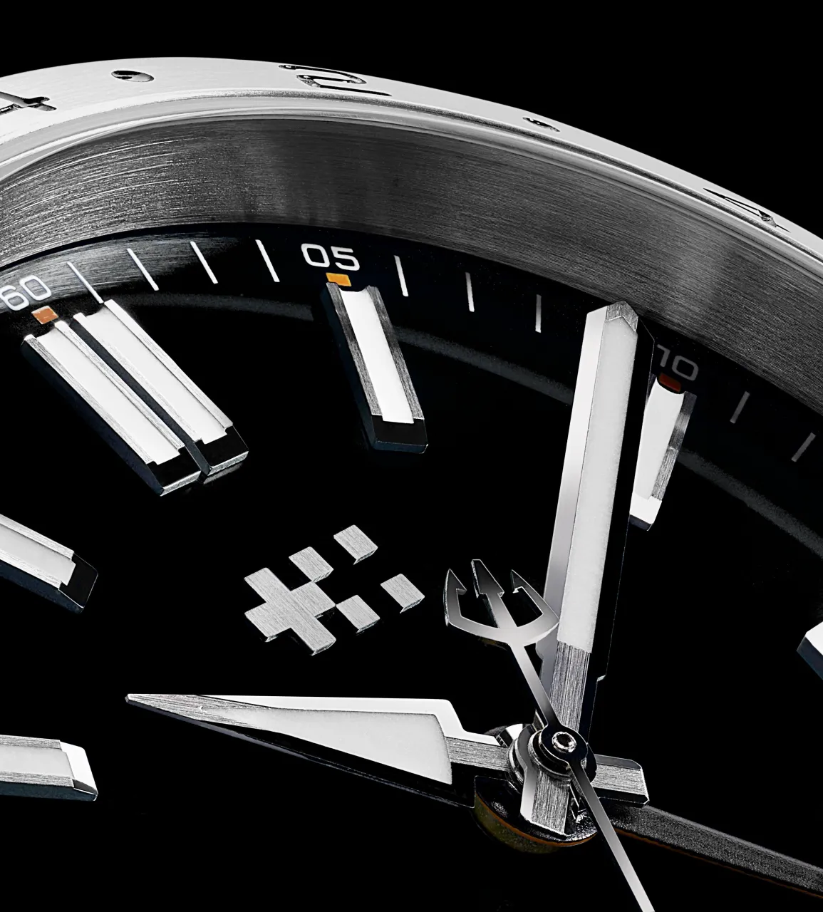 Christopher Ward C63 Sealander GMT Otomatik Siyah C6339AGM3S00K2VK detay görseli 2