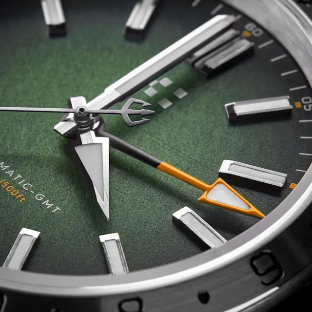 Christopher Ward C63 Sealander GMT Otomatik Hunter Green C6339AGM3S00V2B0 Görsel 3