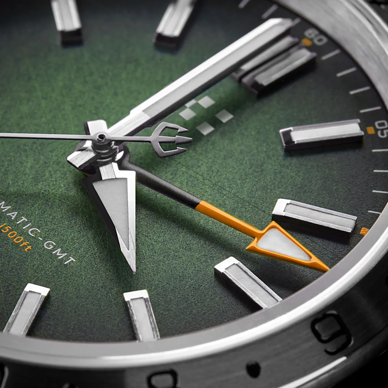 Christopher Ward C63 Sealander GMT Otomatik Hunter Green C6339AGM3S00V2VC detay görseli 2