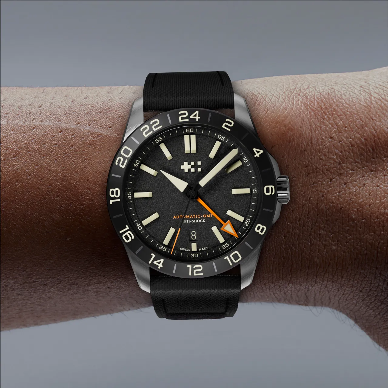 Christopher Ward C63 Sealander Extreme GMT Otomatik Black C6341AGM4S0KK0NK detay görseli 1