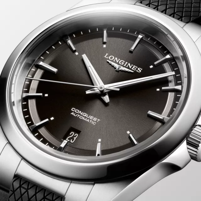 Longines Conquest L3.720.4.52.9 Görsel 3