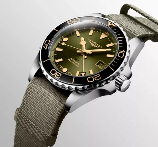 Longines HydroConquest GMT L37904062 Görsel 6