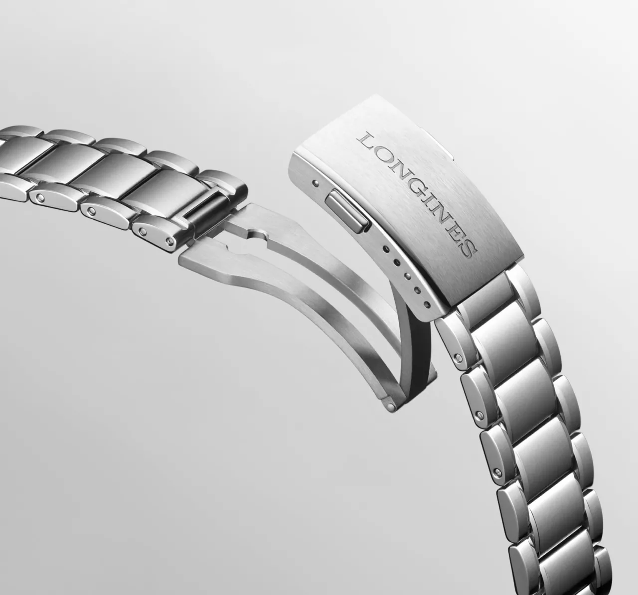 Longines Spirit Zulu Time L3.802.4.60.6 detay görseli 4
