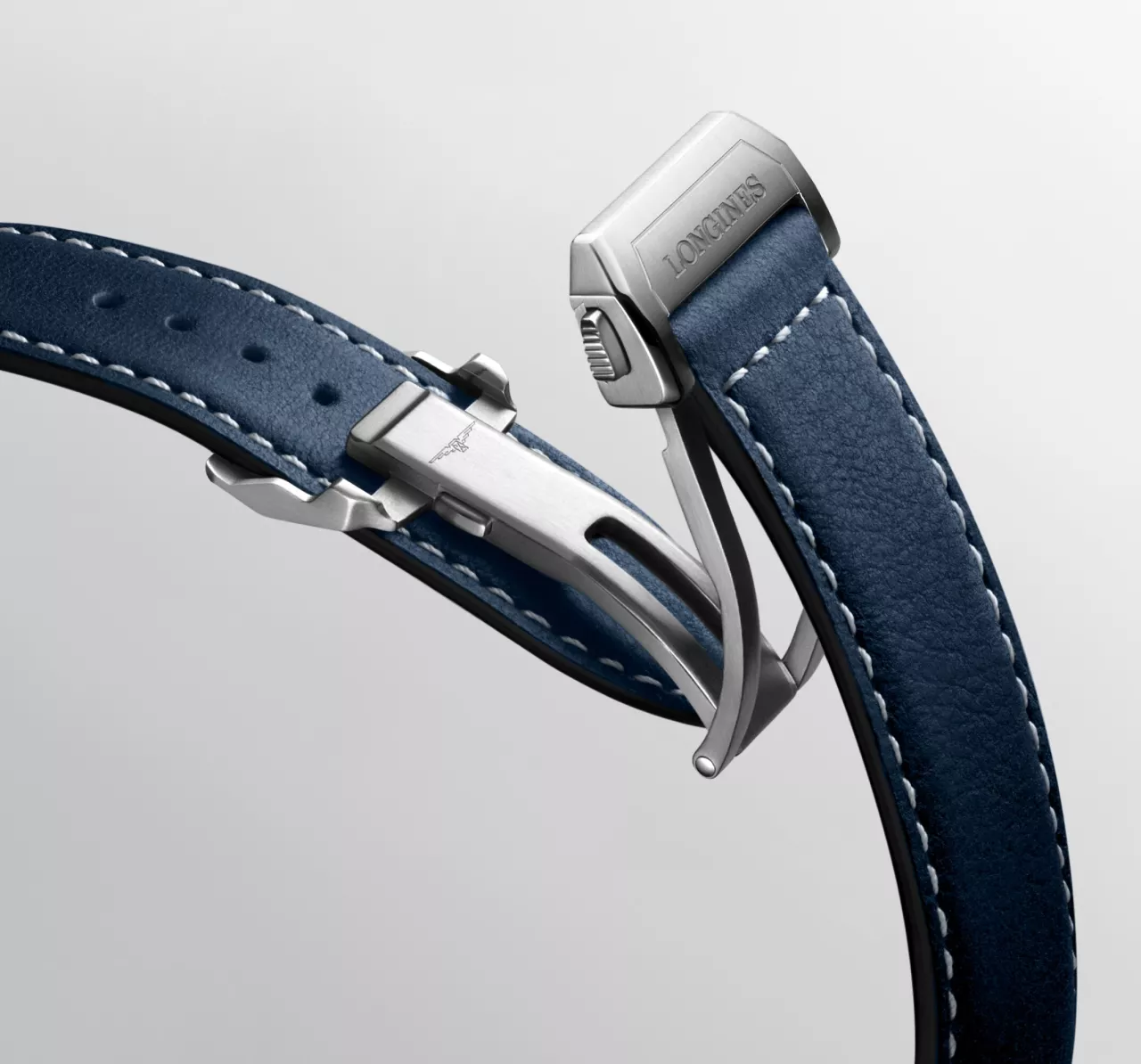 Longines Spirit Zulu Time L3.802.4.93.2 detay görseli 2