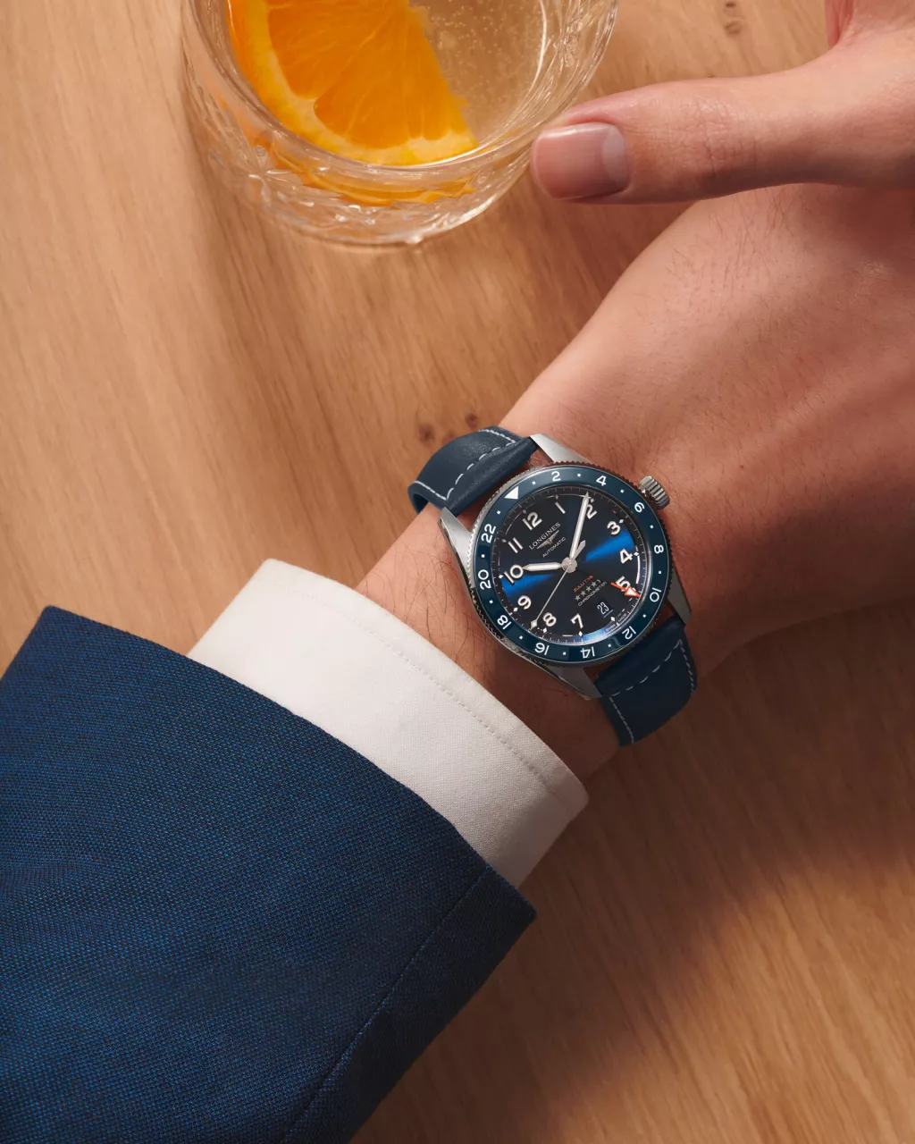 Longines Spirit Zulu Time L3.802.4.93.2 detay görseli 5