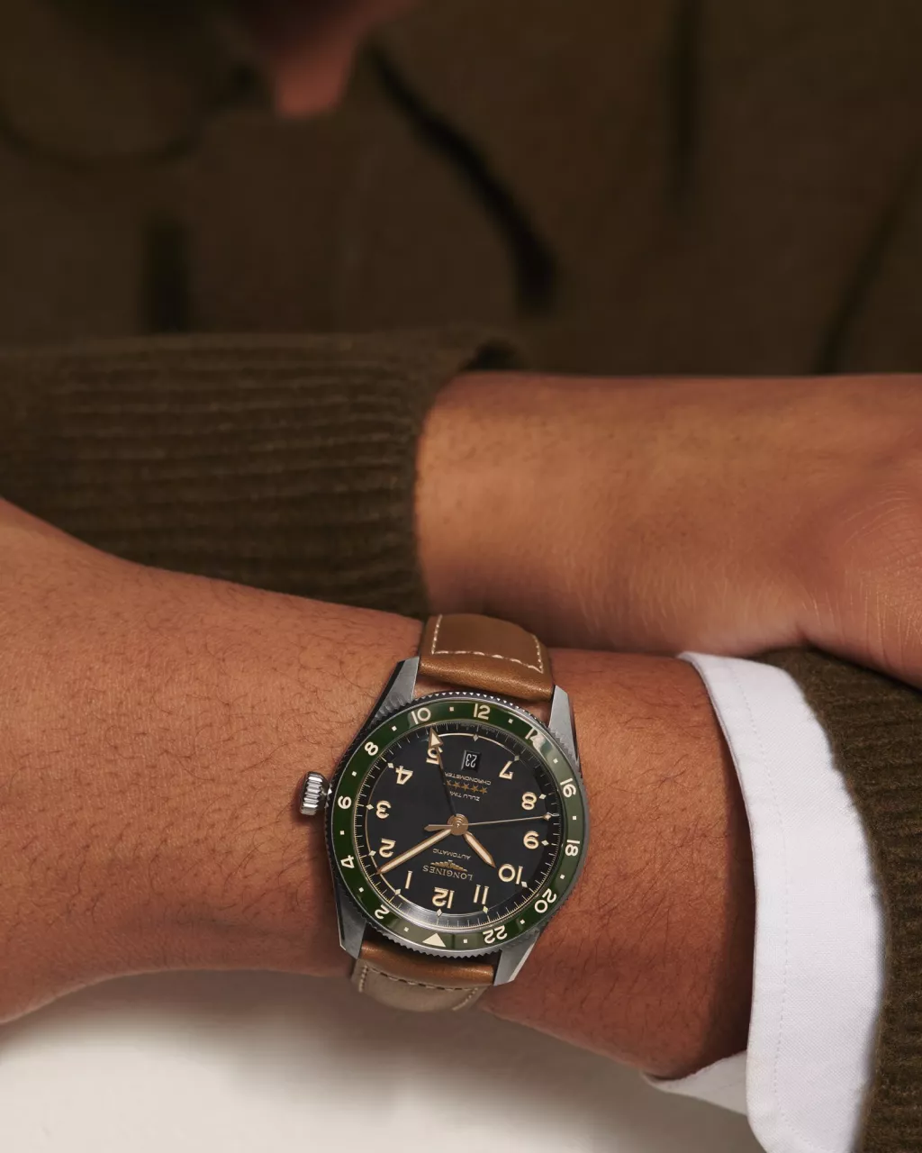 Longines Spirit Zulu Time L3.812.4.63.2 detay görseli 5