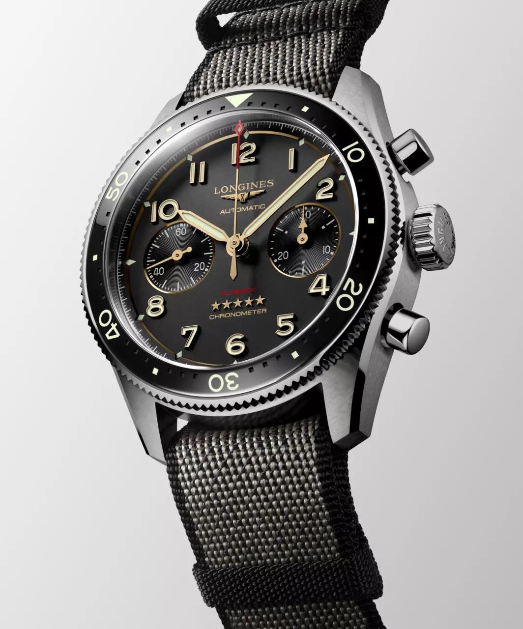 Longines Spirit Flyback Titanium L3.821.1.53.2 detay görseli 3