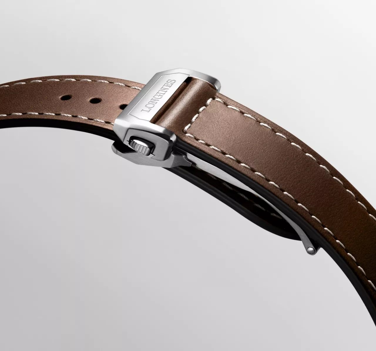 Longines Spirit Flyback L3.821.4.53.2 detay görseli 5