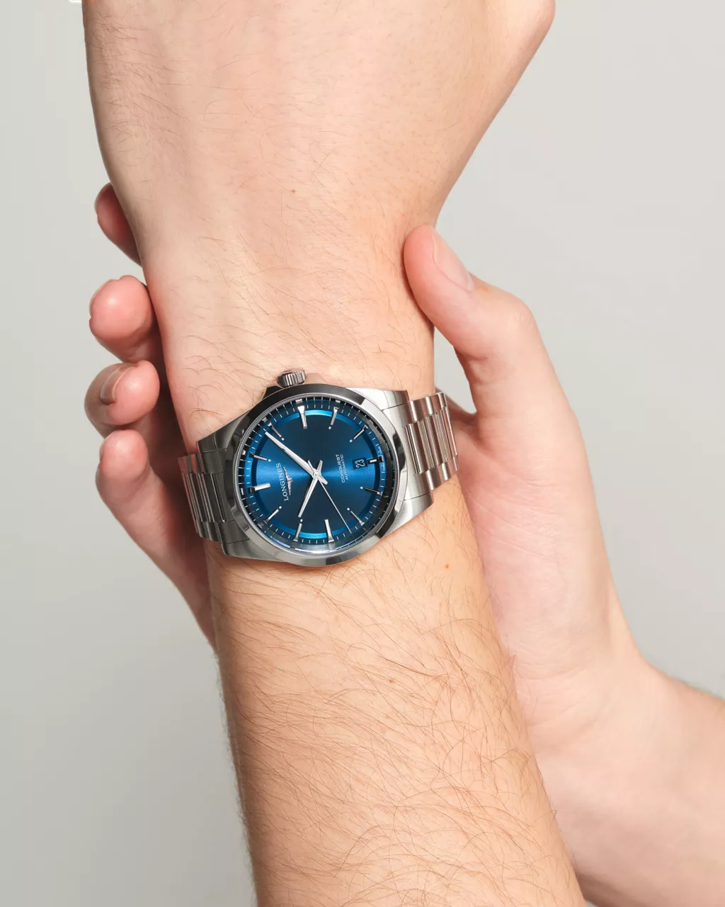 Longines Conquest L3.830.4.92.6 detay görseli 3