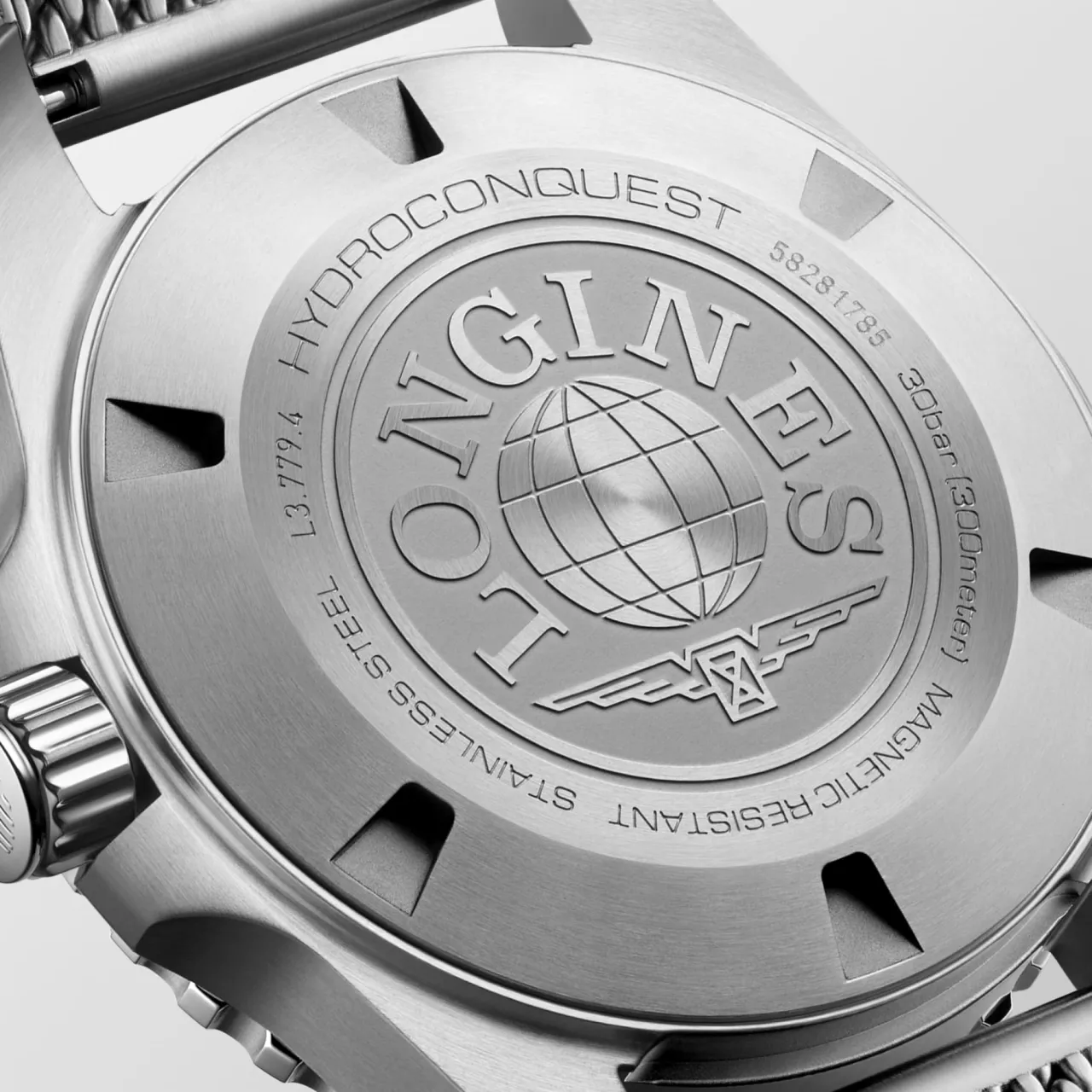 Longines Hydroconquest Otomatik Siyah Laker Cilalı L37794706 detay görseli 2