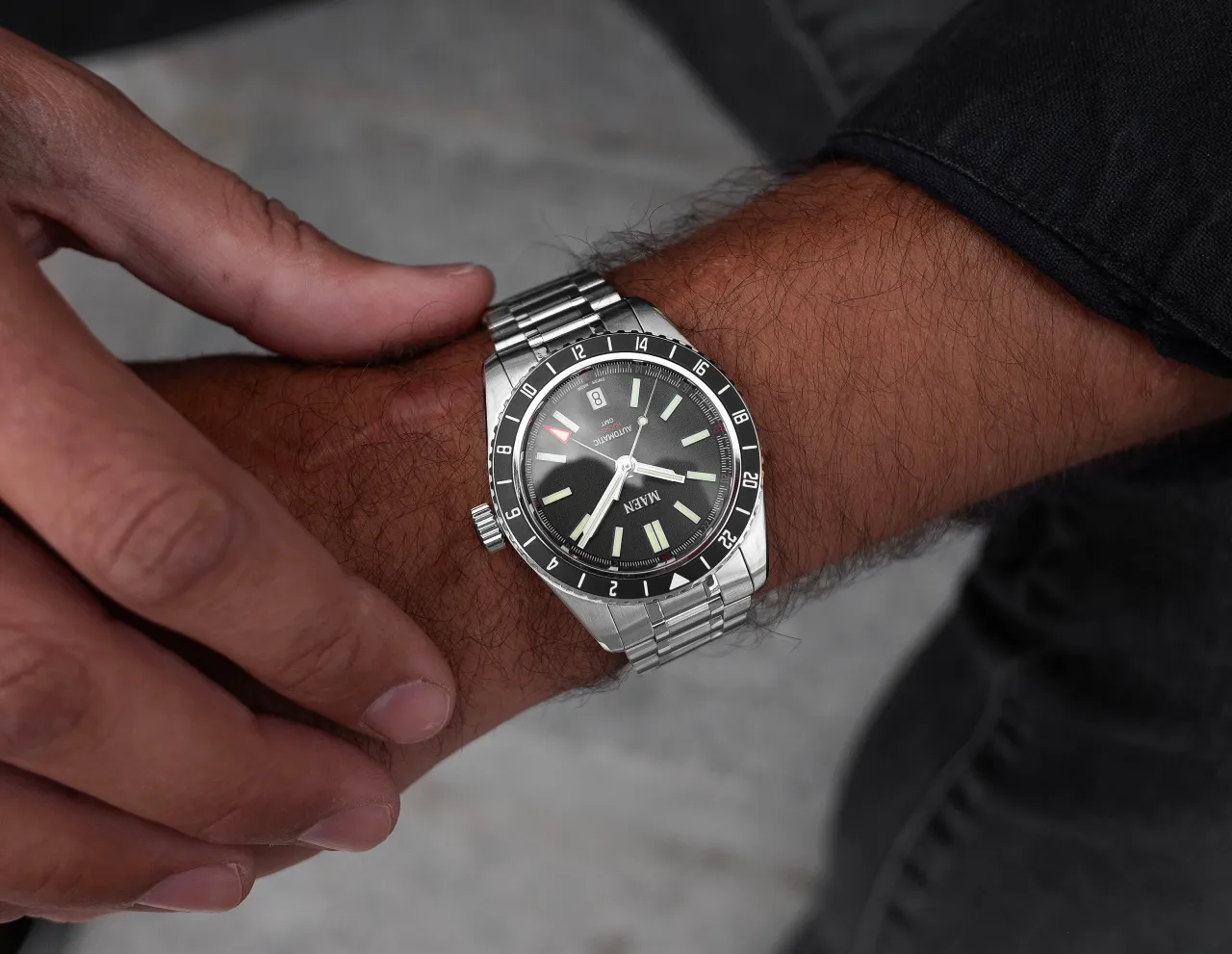 Maen Hudson 38 GMT Otomatik Jet Black M131 detay görseli 4