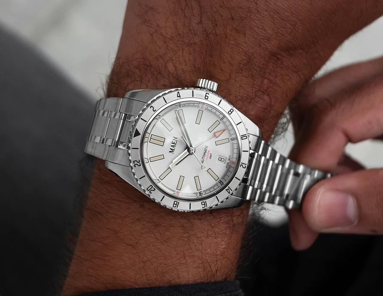 Maen Hudson 38 GMT Otomatik Frost White M134 detay görseli 4