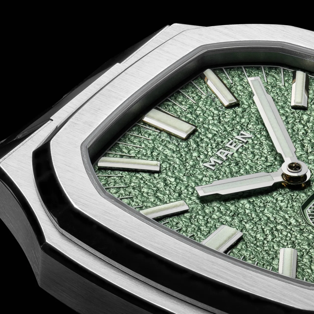 Maen Manhattan 37 Ultra-Thin Hammered Effect Dial M222 detay görseli 4