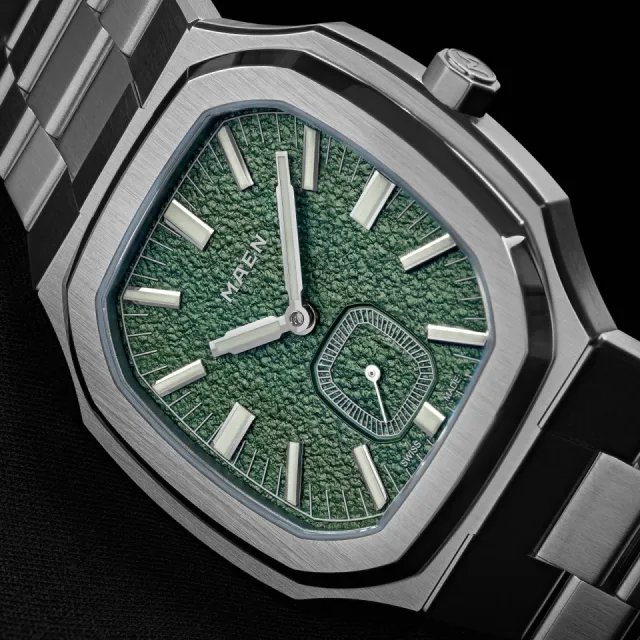 Maen Manhattan 37 Ultra-Thin Hammered Effect Dial M222 Görsel 3