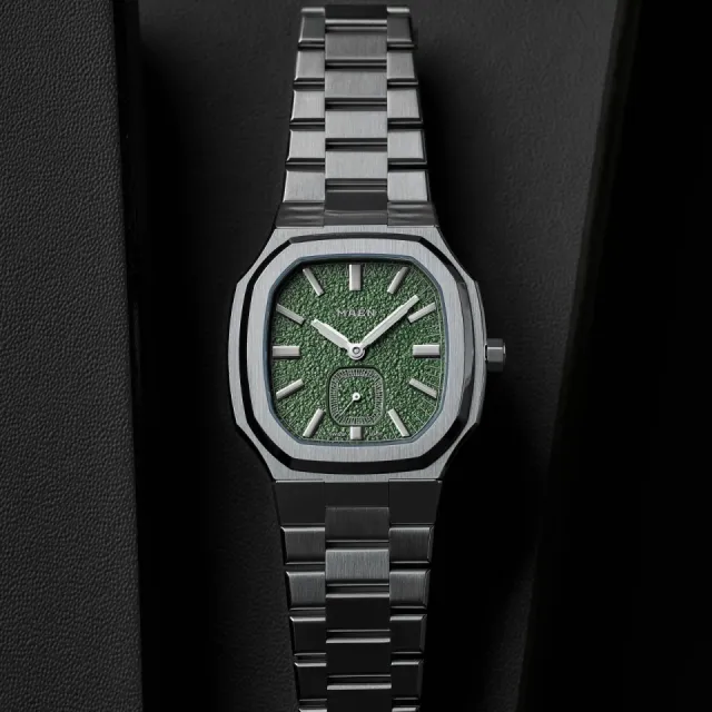 Maen Manhattan 37 Ultra-Thin Hammered Effect Dial M222 Görsel 4