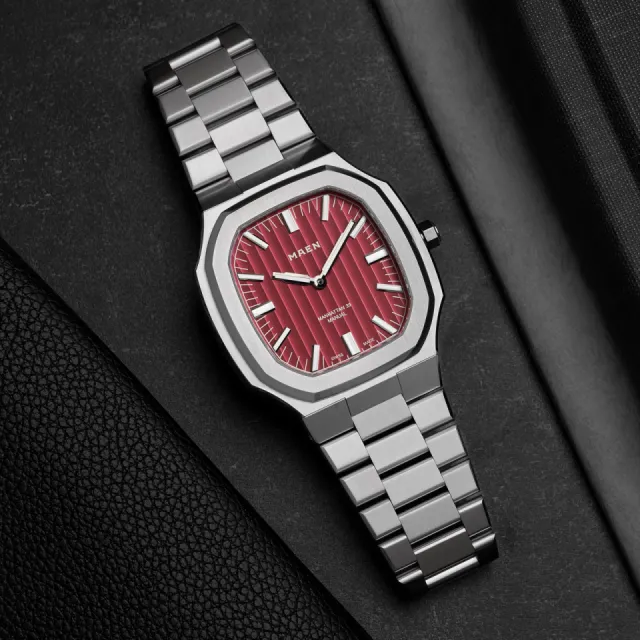 Maen Manhattan 39 Ultra Thin Garnet Red M415 Görsel 3