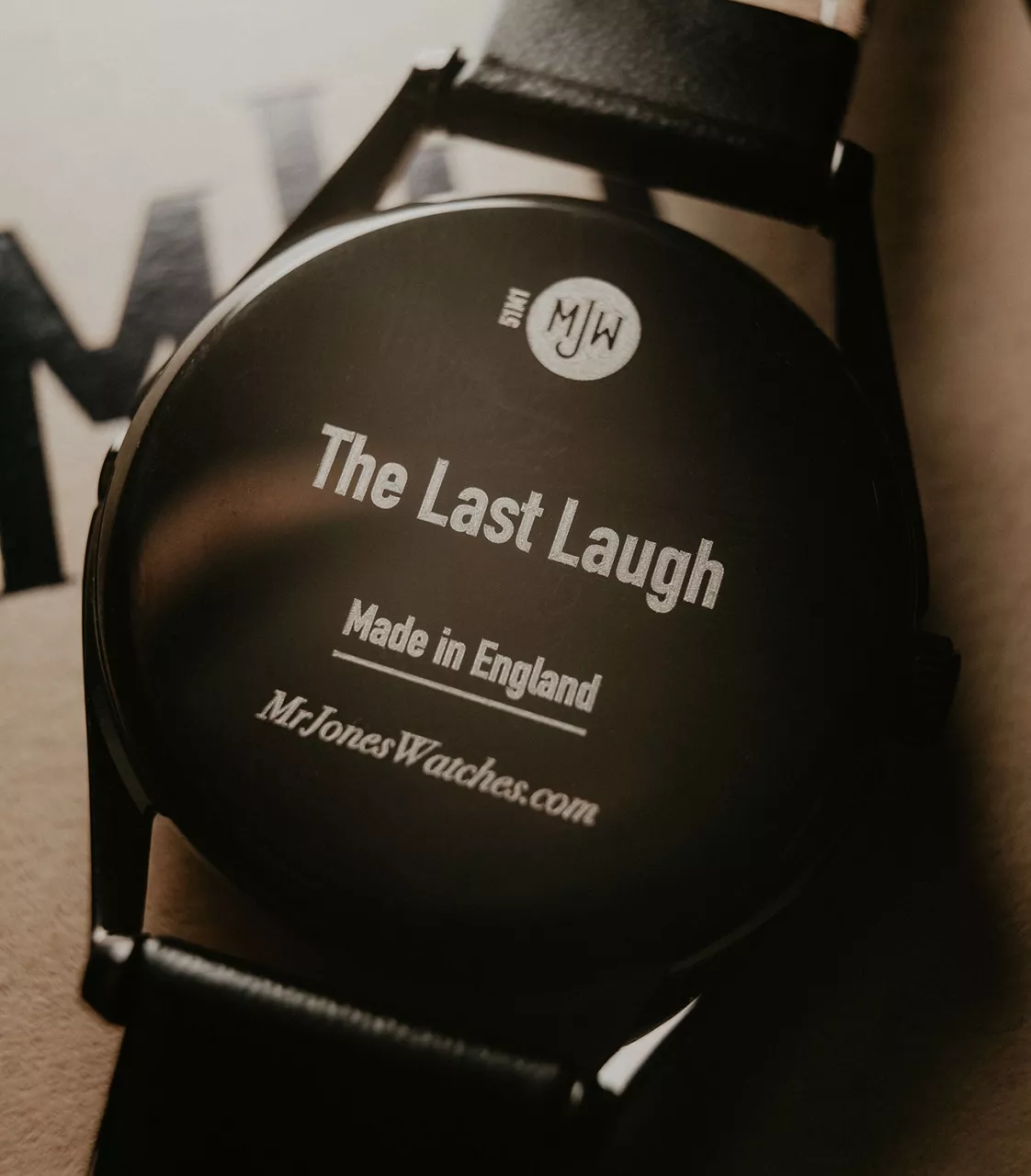 Mr Jones Watches The Last Laugh 25-VL detay görseli 1