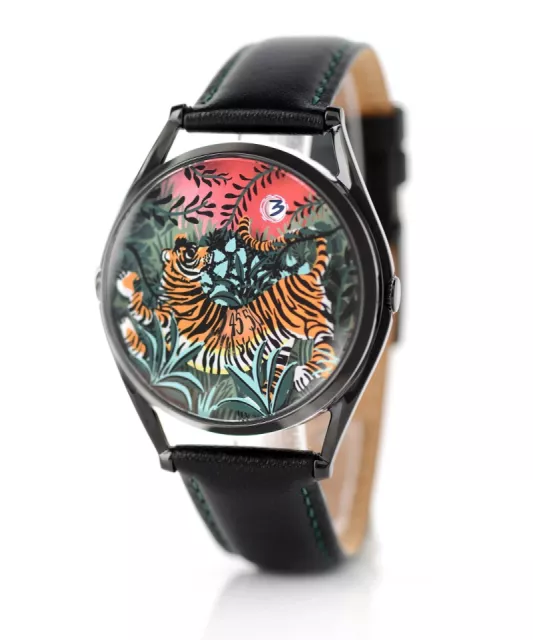 Mr Jones Watches The Promise of Happiness 88-VL Görsel 12