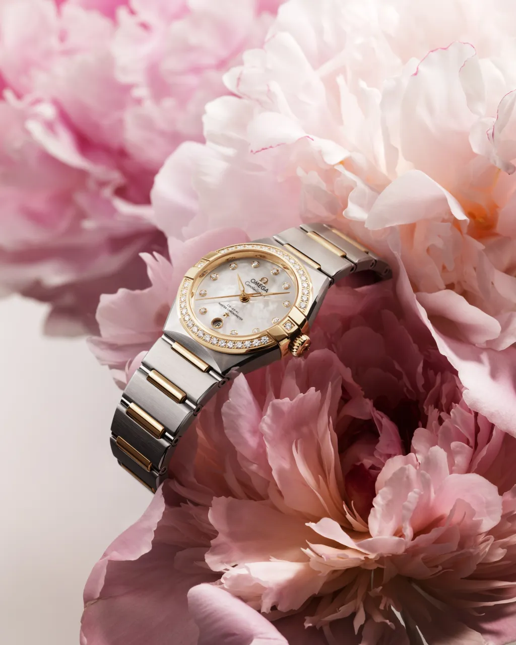 Omega Constellation 29 mm Steel - Yellow Gold 13125292055002 detay görseli 2