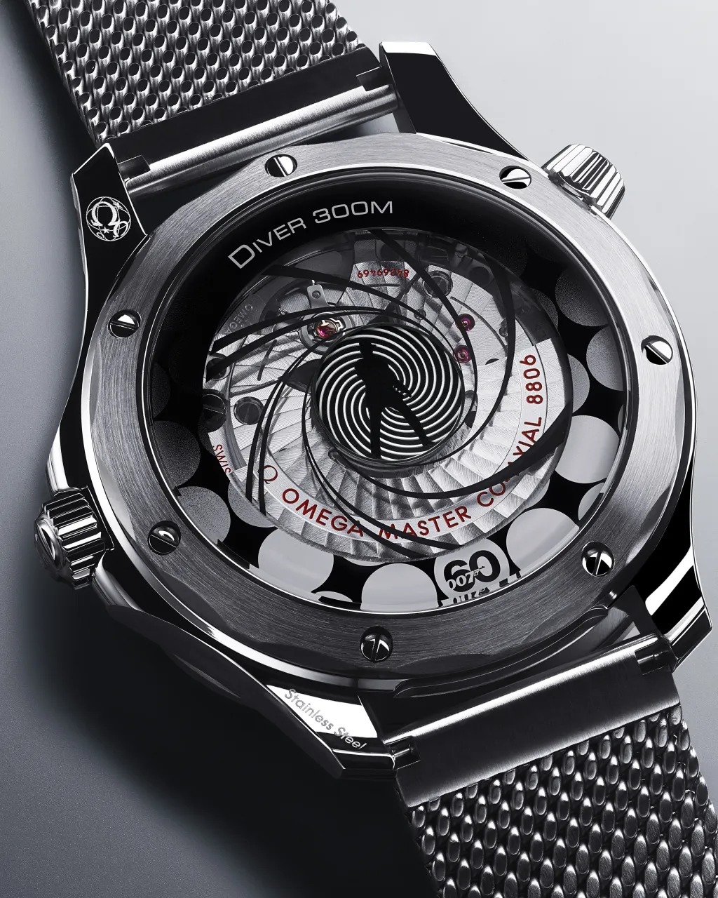 Omega Seamaster Diver 300M James Bond 60th Anniversary Otomatik 21030422003002 detay görseli 5