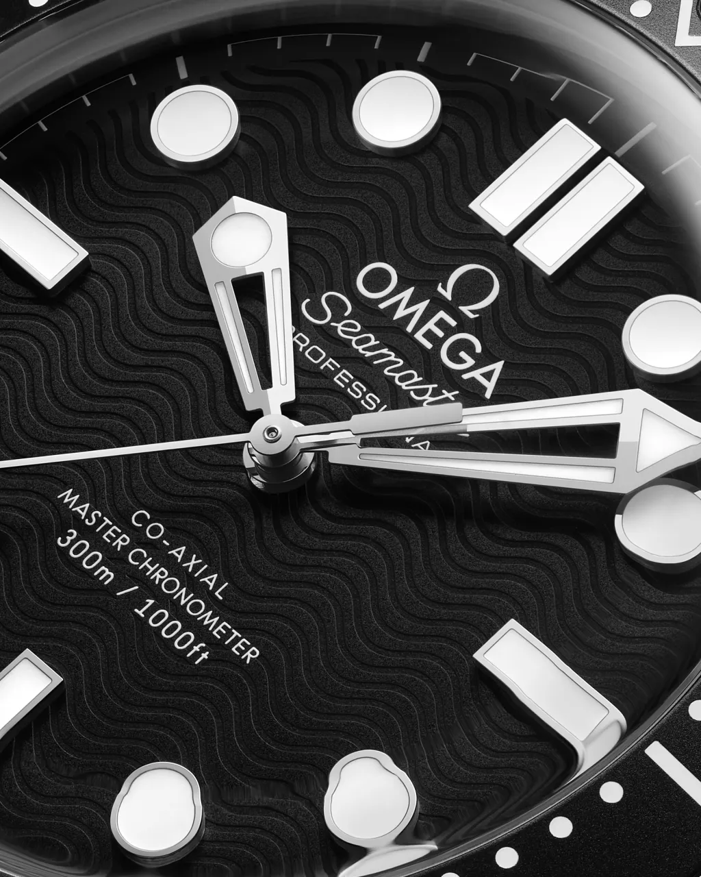 Omega Seamaster Diver 300M Otomatik Black 21032422001003 detay görseli 3