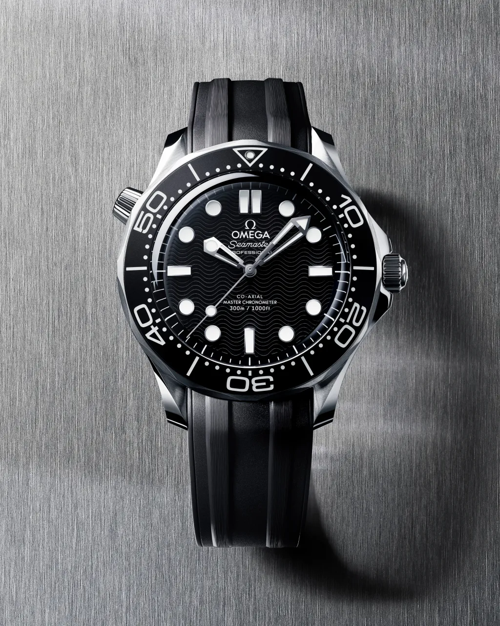 Omega Seamaster Diver 300M Otomatik Black 21032422001003 detay görseli 4