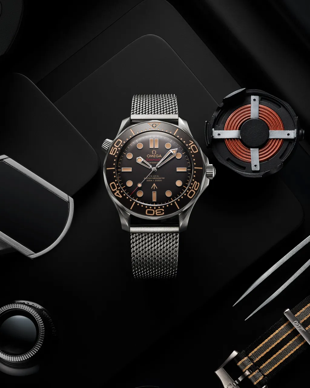 Omega Seamaster Diver 300M 007 Edition Otomatik Brown 21090422001001 detay görseli 4