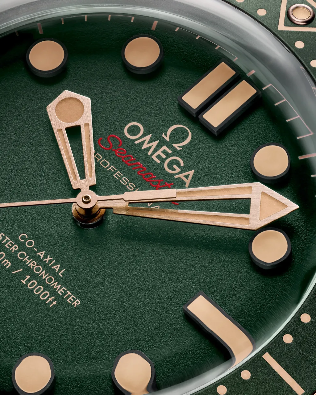 Omega Seamaster Diver 300M Titanium Bronze Gold Otomatik 21092422010001 detay görseli 4