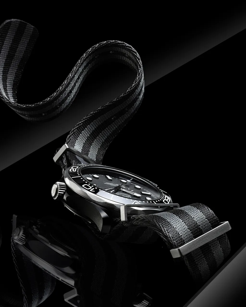 Omega Seamaster Diver 300M Otomatik Siyah 21092442001002 detay görseli 3