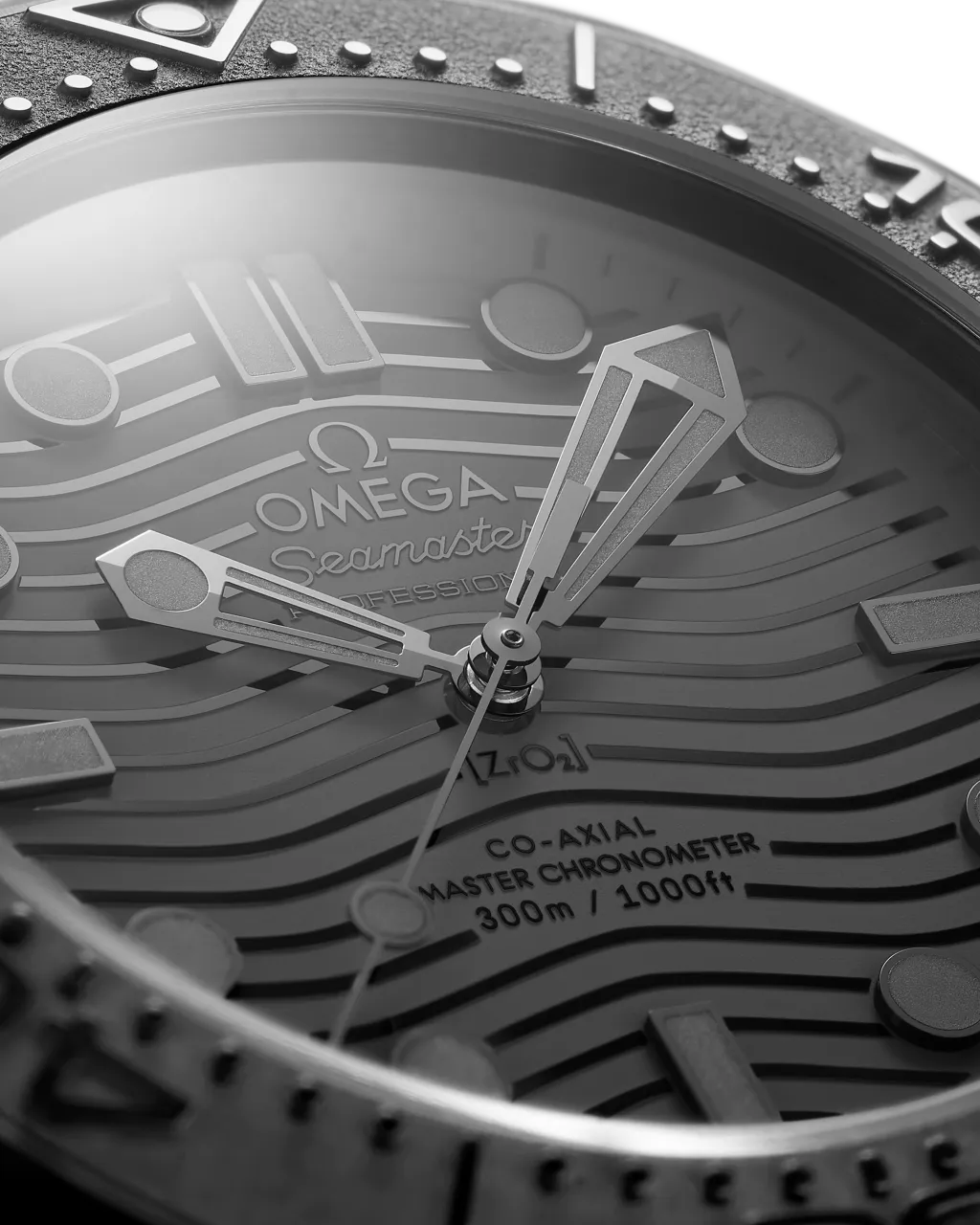 Omega Seamaster Diver 300M Black Otomatik 21092442001003 detay görseli 2