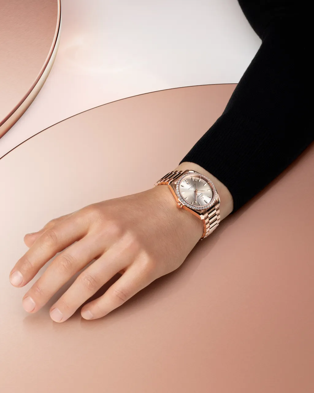 Omega Seamaster Aqua Terra Shades Sedna Gold 22055382009001 detay görseli 2