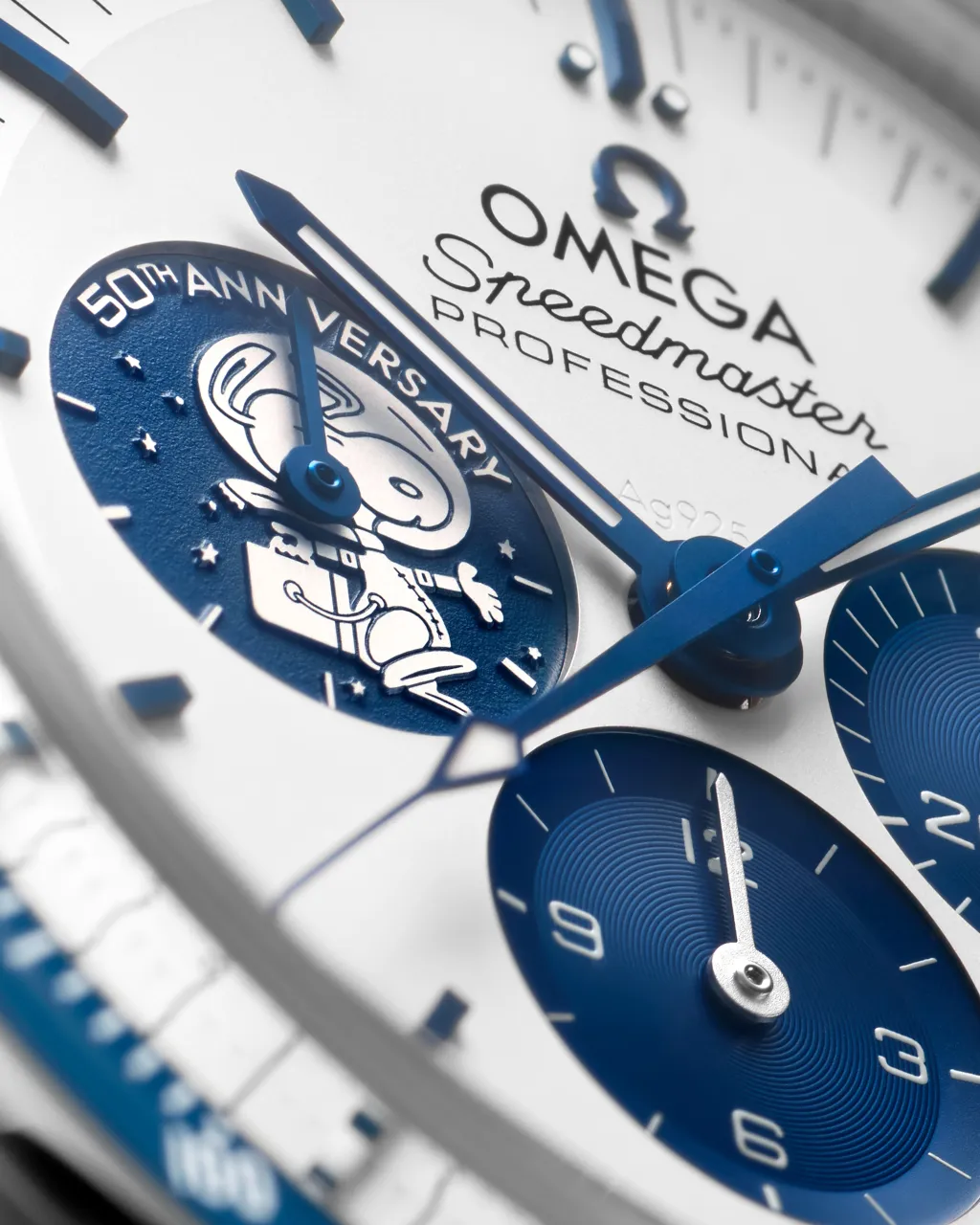 Omega Speedmaster Anniversary Series Silver Snoopy Award 31032425002001 detay görseli 1