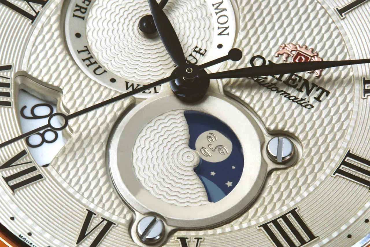 Orient Bambino Sun & Moon Ivory Otomatik RA-AK0007S detay görseli 5