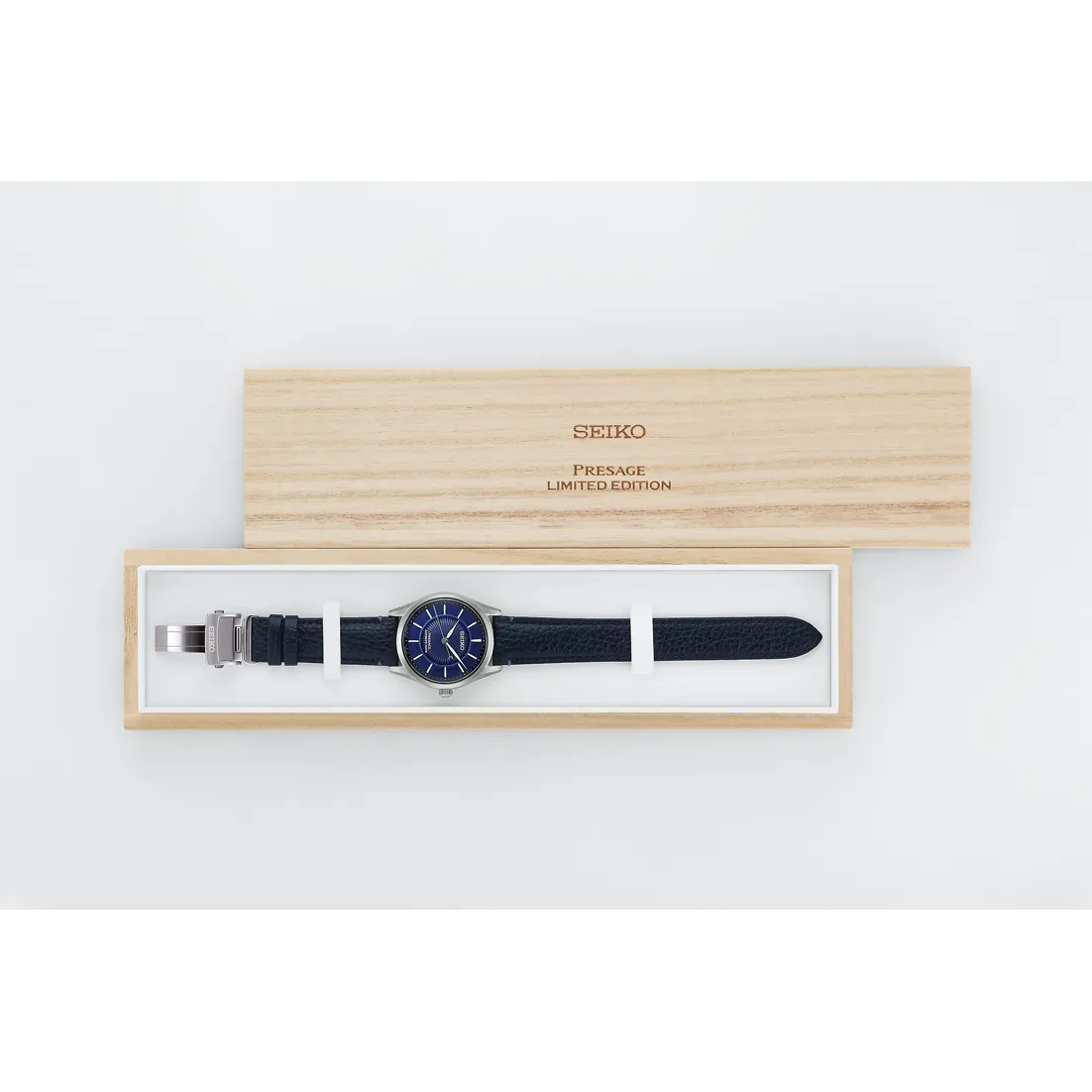 Seiko Presage Classic Series Otomatik Kobalt Mavisi HCC007 detay görseli 3