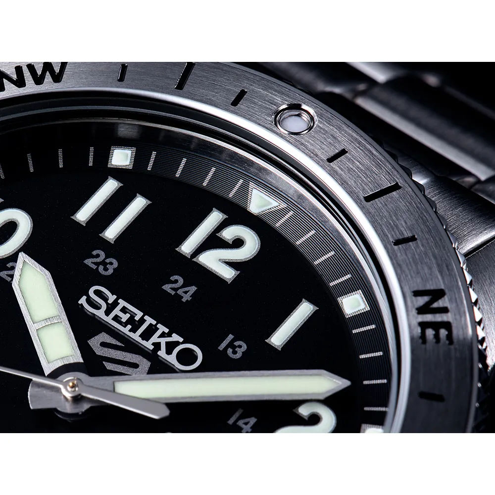 Seiko 5 Sports Field Series Otomatik Siyah HDB006 detay görseli 1