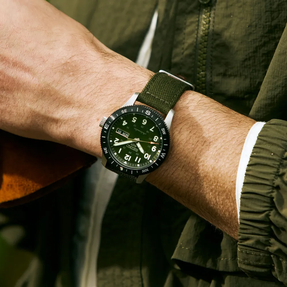 Seiko 5 Sports Field Series Otomatik Yeşil HDB008 detay görseli 1
