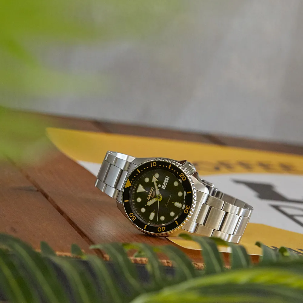 Seiko 5 Sports SKX Series Otomatik SRPD57 detay görseli 1
