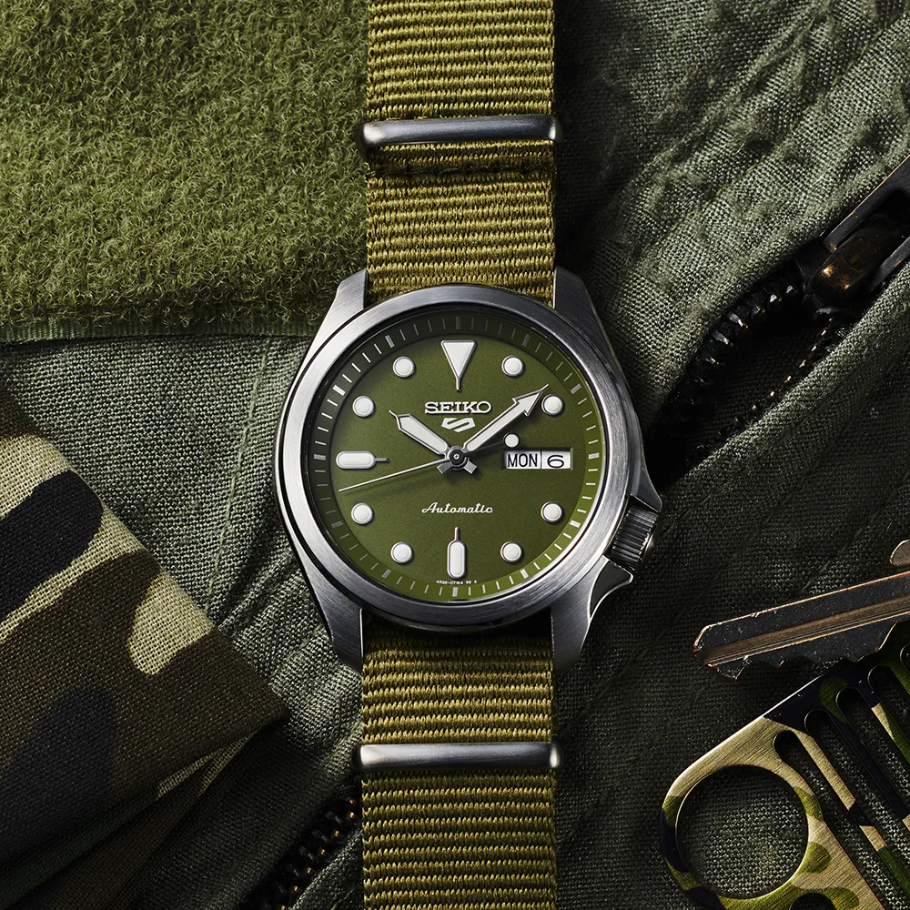 Seiko 5 Sports SKX Series Otomatik SRPE65 detay görseli 1