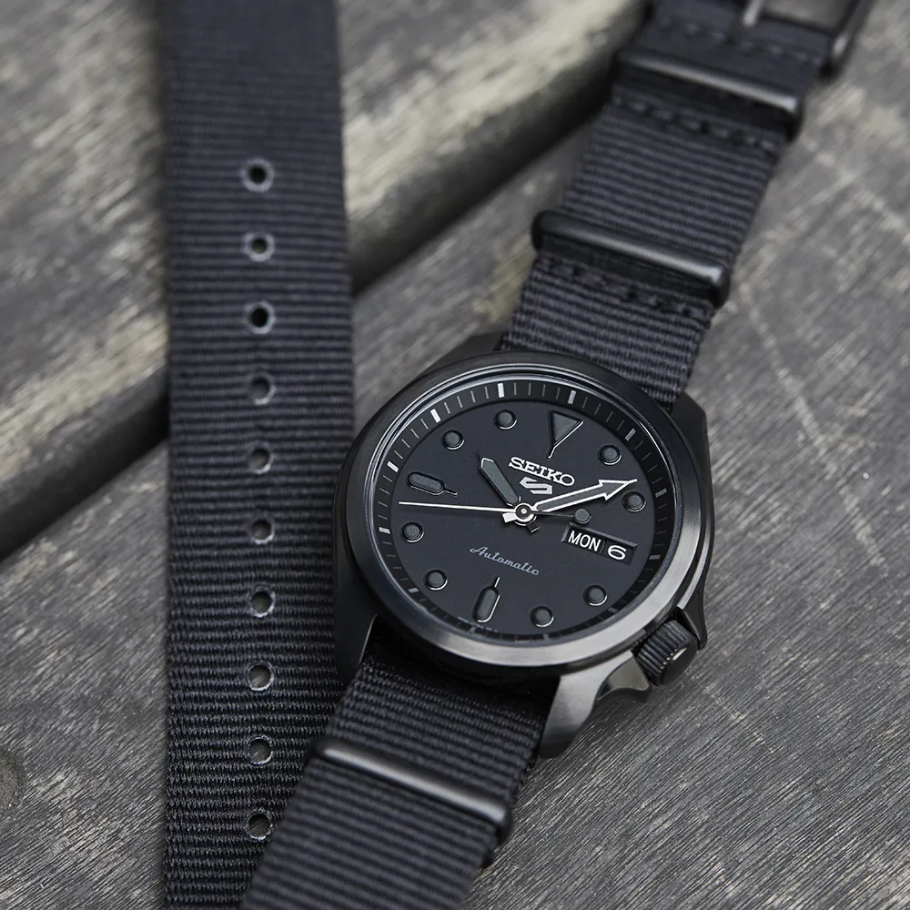 Seiko 5 Sports SKX Series Otomatik SRPE69 detay görseli 1