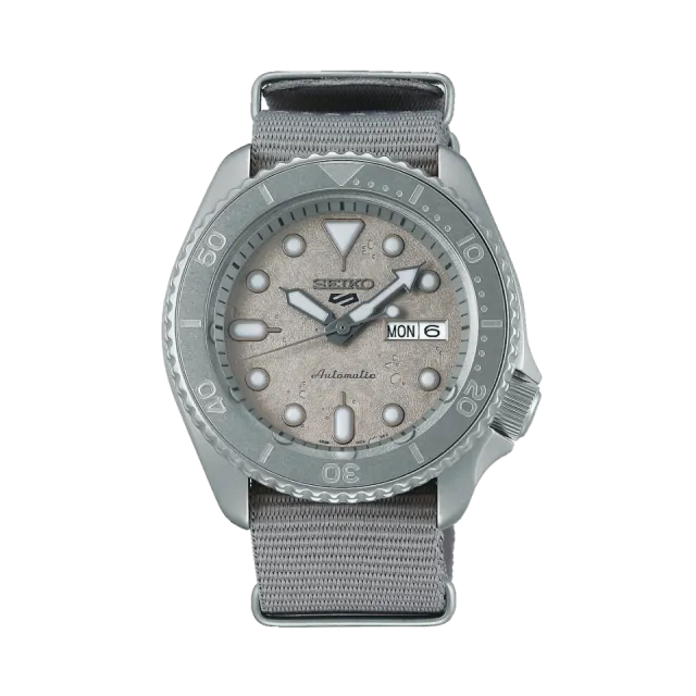 Beğenmek için çift tıkla Seiko 5 Sports SKX Serisi Otomatik SRPG61 Görsel 1