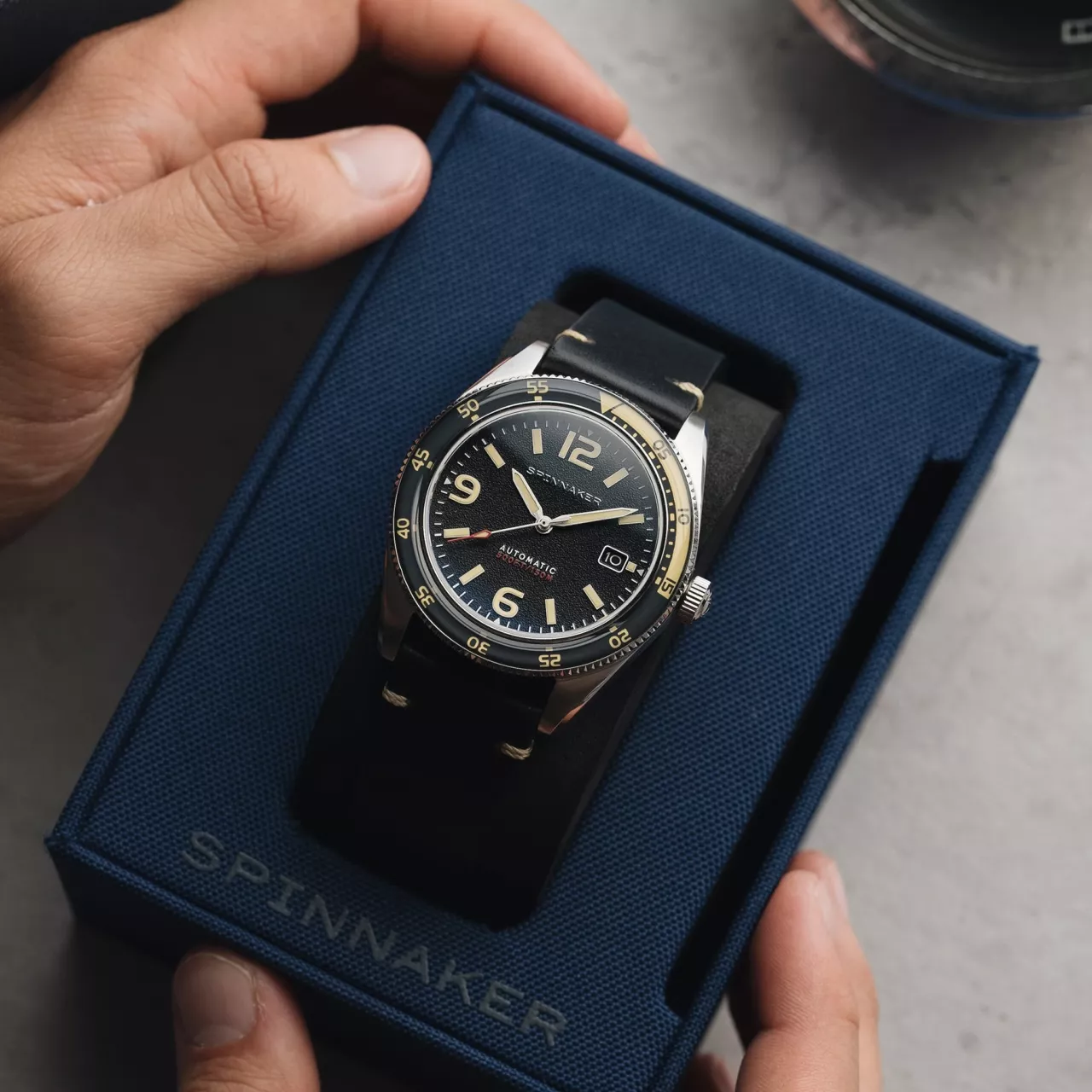 Spinnaker Fleuss Sand Grey SP-5055-0B Kol Saati detay görseli 4