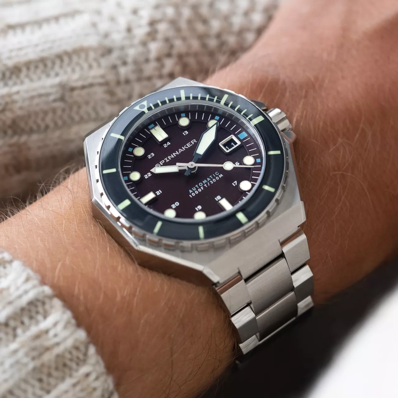 Spinnaker Dumas Bordeaux SP-5081-AA Kol Saati detay görseli 4